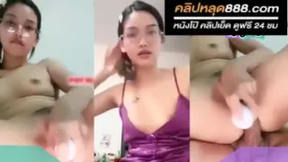คลิปหลุด Mlive น้องพีช IDX-65869584 คลิป18+ ใส่ชุดนอนไม่ได้นอนมายั่ว คนดูกลางไลฟ์สดงานดีจัด